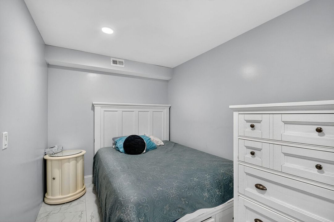 En Venta: $305,000 (2 camas, 2 baños, 1252 Pies cuadrados)