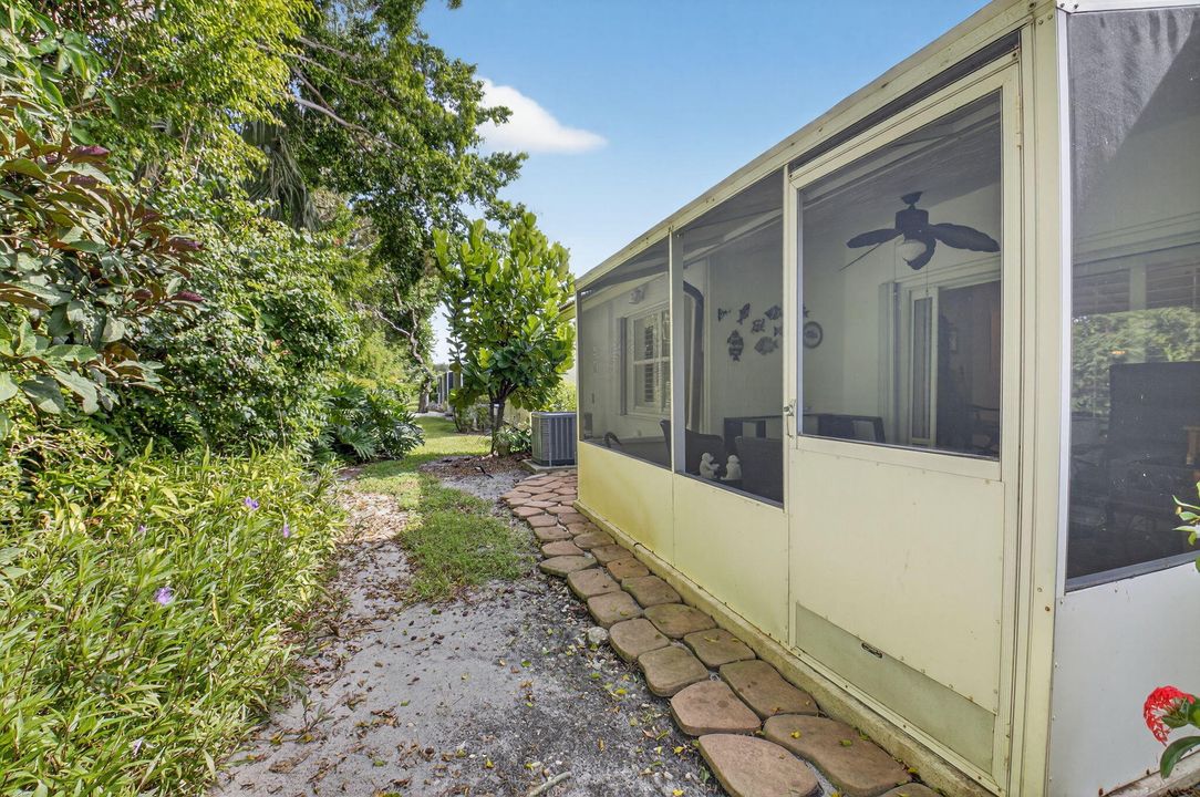 待售: $370,000 (3 贝兹, 2 浴室, 1555 平方英尺)