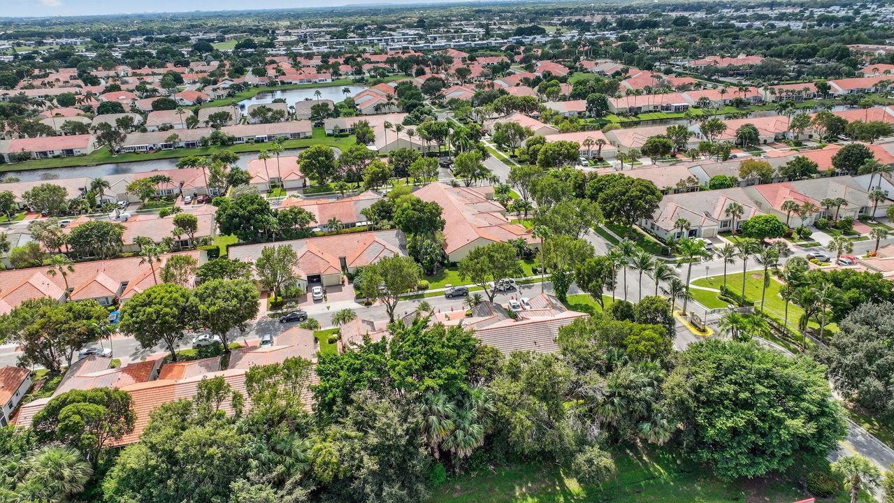 待售: $370,000 (3 贝兹, 2 浴室, 1555 平方英尺)