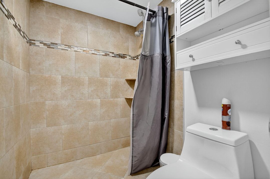 En Venta: $305,000 (2 camas, 2 baños, 1252 Pies cuadrados)