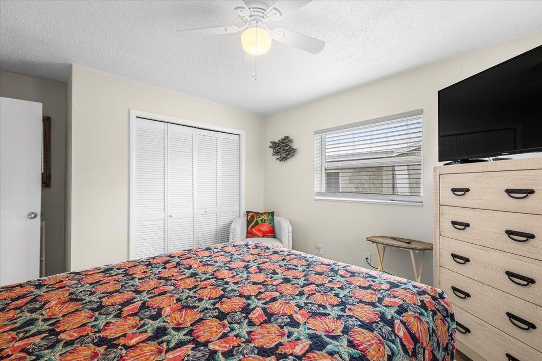 For Rent: $2,495 (3 beds, 2 baths, 1015 Square Feet)