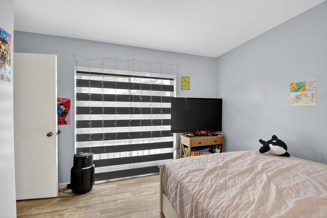 En Venta: $305,000 (2 camas, 2 baños, 1252 Pies cuadrados)