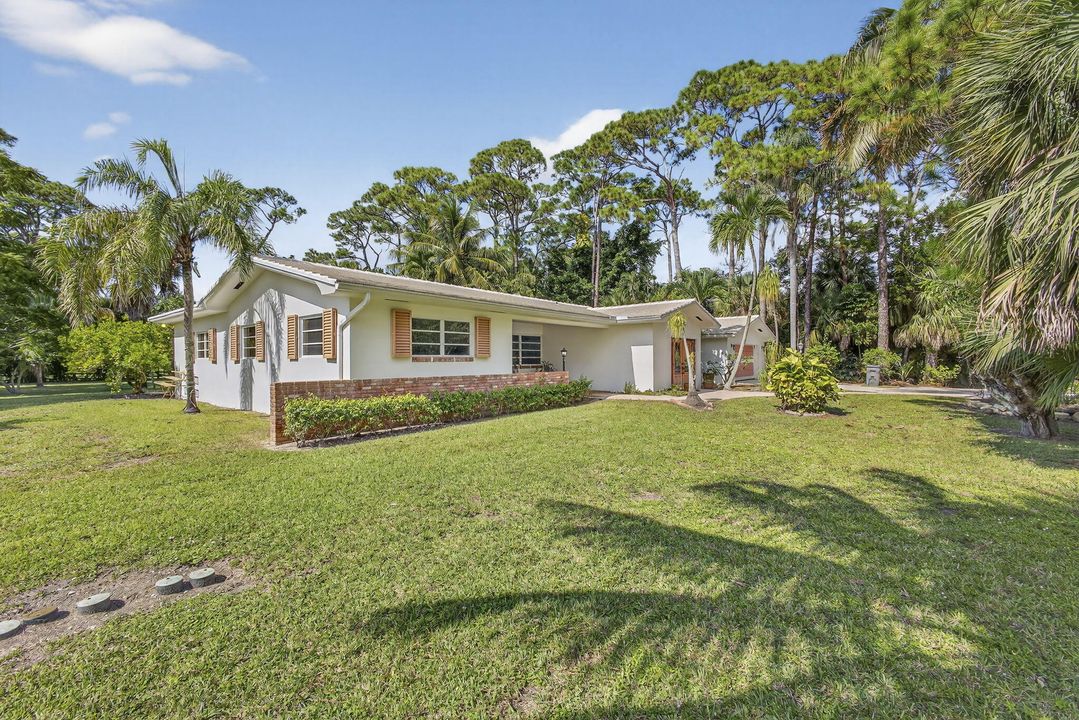 For Sale: $1,350,000 (3 beds, 2 baths, 1917 Square Feet)
