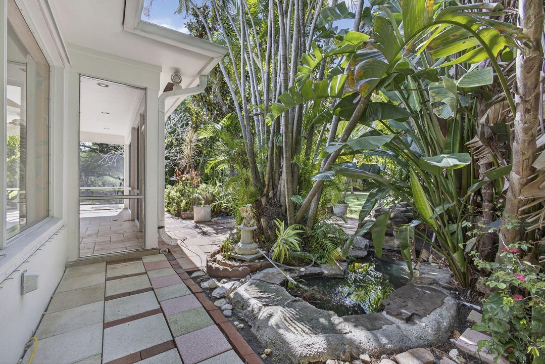 For Sale: $1,350,000 (3 beds, 2 baths, 1917 Square Feet)