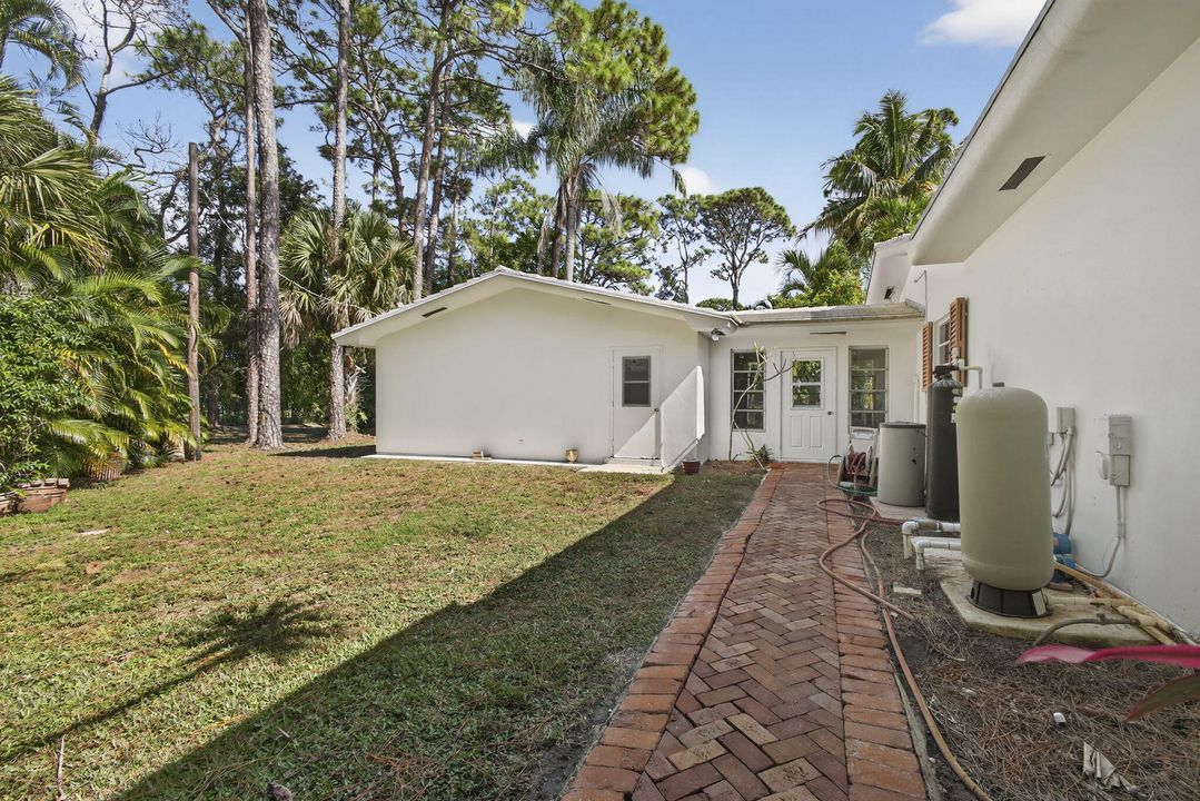 For Sale: $1,350,000 (3 beds, 2 baths, 1917 Square Feet)