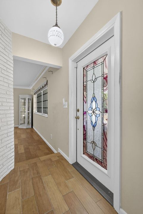 For Sale: $1,350,000 (3 beds, 2 baths, 1917 Square Feet)