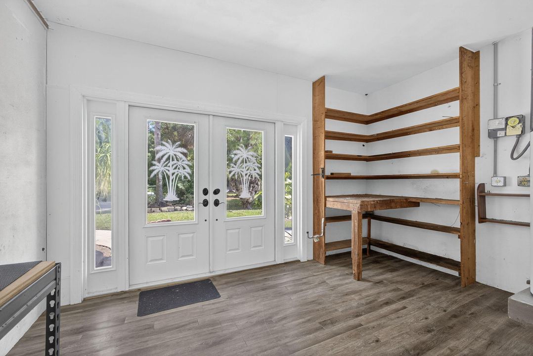 For Sale: $1,350,000 (3 beds, 2 baths, 1917 Square Feet)