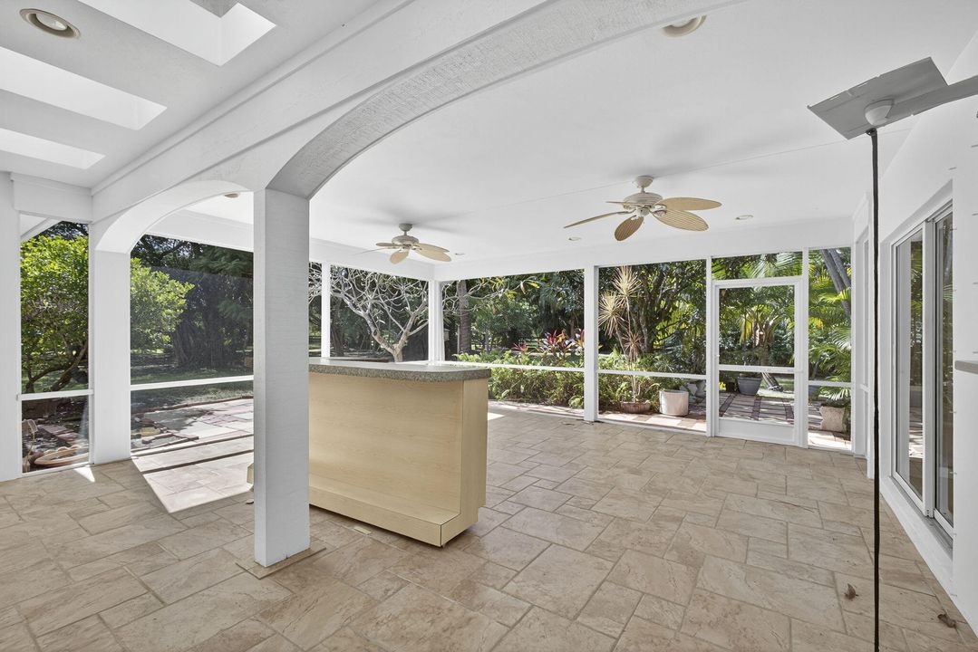 For Sale: $1,350,000 (3 beds, 2 baths, 1917 Square Feet)