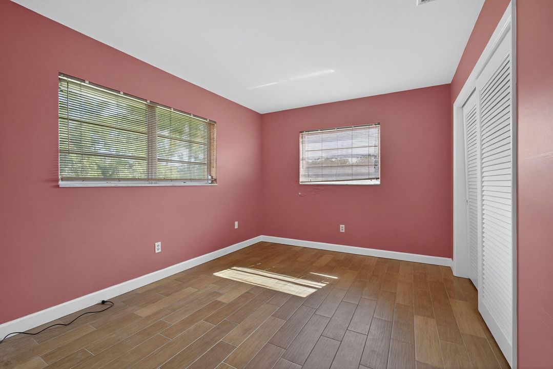 For Sale: $1,350,000 (3 beds, 2 baths, 1917 Square Feet)