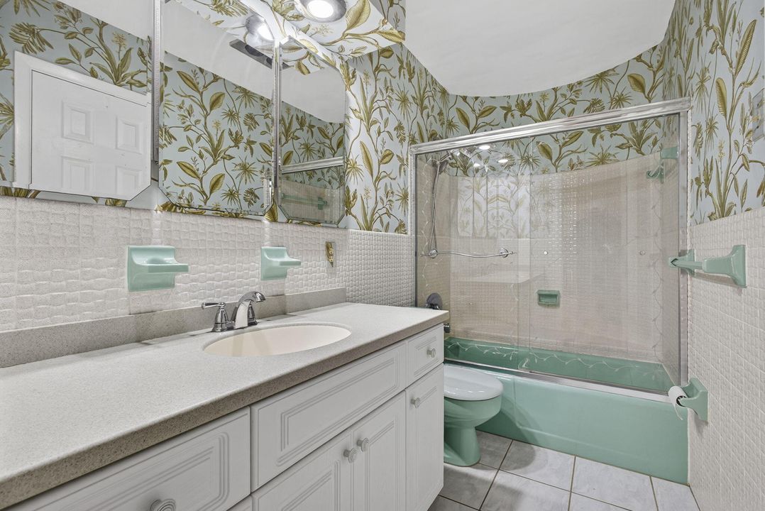 For Sale: $1,350,000 (3 beds, 2 baths, 1917 Square Feet)