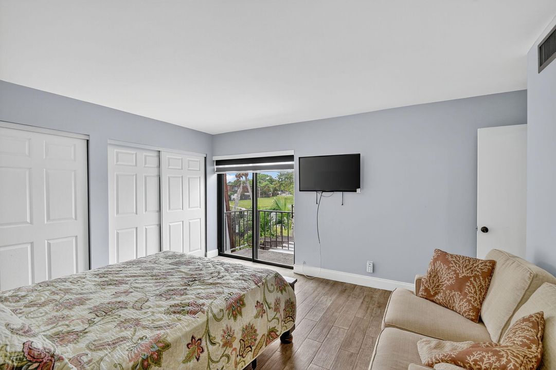 En Venta: $305,000 (2 camas, 2 baños, 1252 Pies cuadrados)