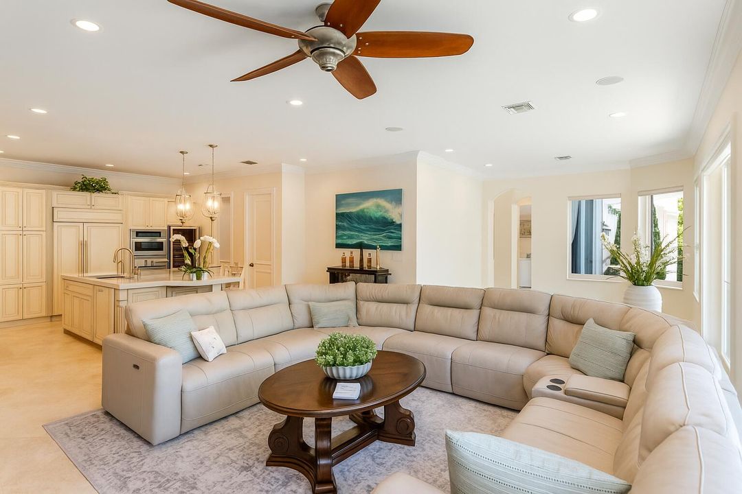 For Sale: $4,599,000 (6 beds, 6 baths, 4827 Square Feet)