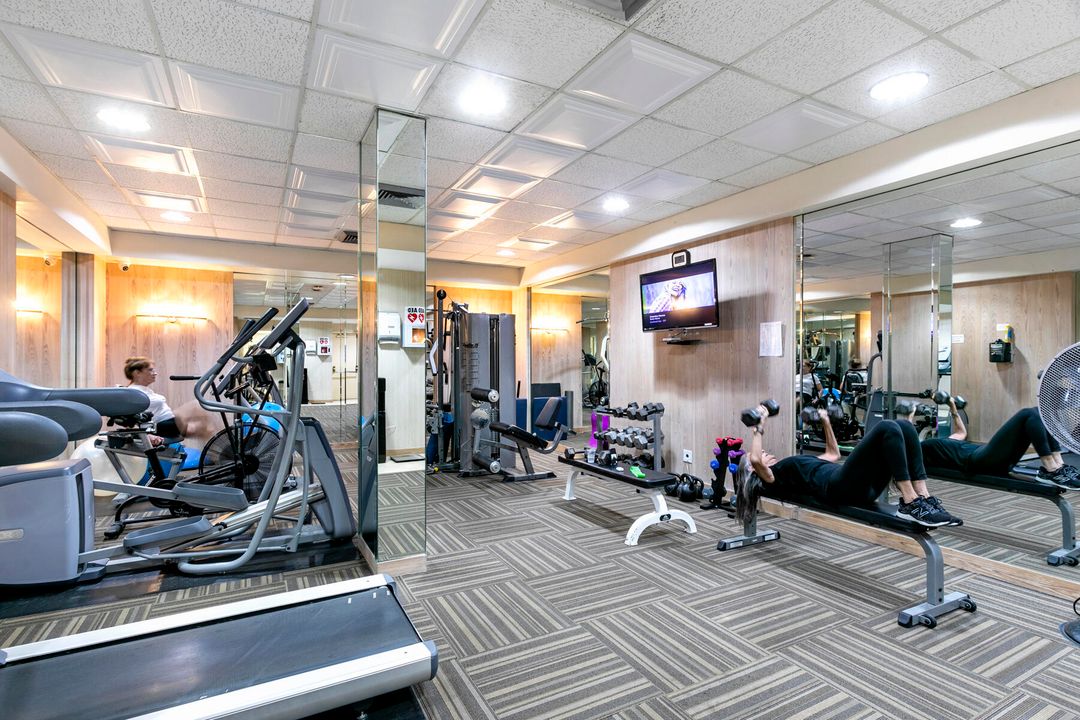 For Sale: $495,000 (2 beds, 2 baths, 1210 Square Feet)