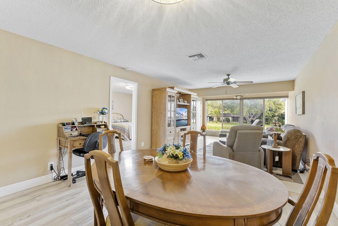 For Sale: $210,000 (2 beds, 2 baths, 1167 Square Feet)