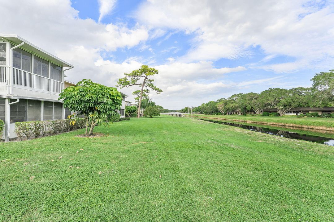 For Sale: $210,000 (2 beds, 2 baths, 1167 Square Feet)