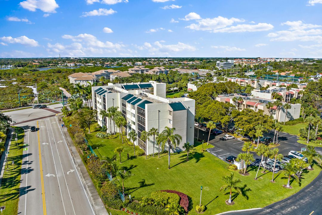 Activo con contrato: $3,000 (3 camas, 3 baños, 1800 Pies cuadrados)