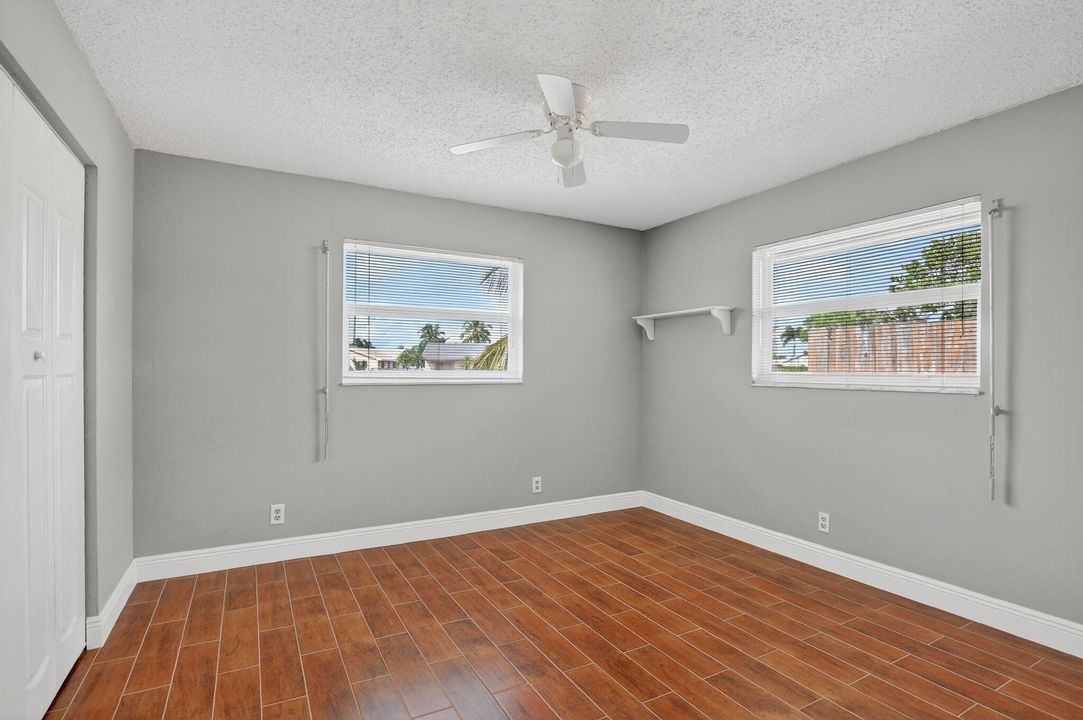 На продажу: $749,000 (3 спален, 2 ванн, 1837 Квадратных фут)