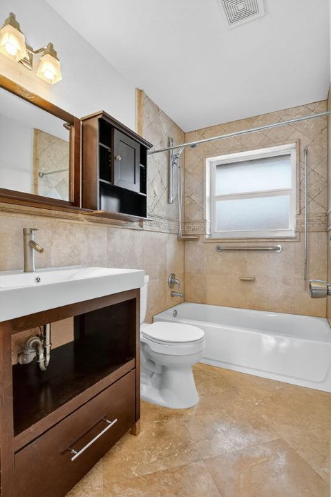 На продажу: $749,000 (3 спален, 2 ванн, 1837 Квадратных фут)