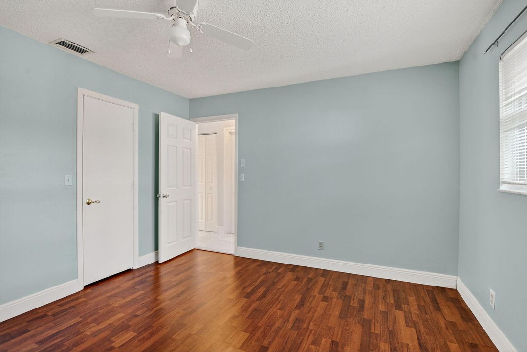 На продажу: $749,000 (3 спален, 2 ванн, 1837 Квадратных фут)