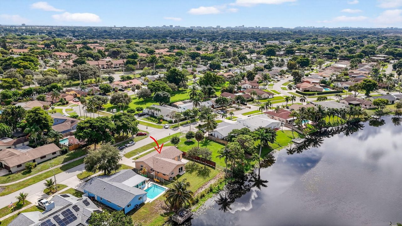 На продажу: $749,000 (3 спален, 2 ванн, 1837 Квадратных фут)