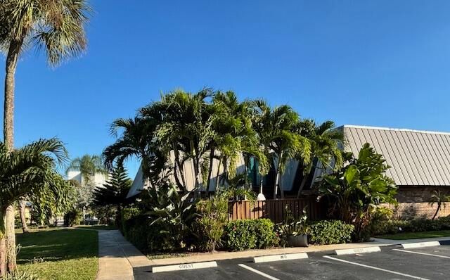 For Rent: $8,500 (2 beds, 2 baths, 1708 Square Feet)