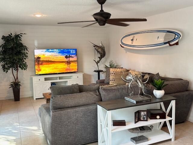 For Rent: $8,500 (2 beds, 2 baths, 1708 Square Feet)