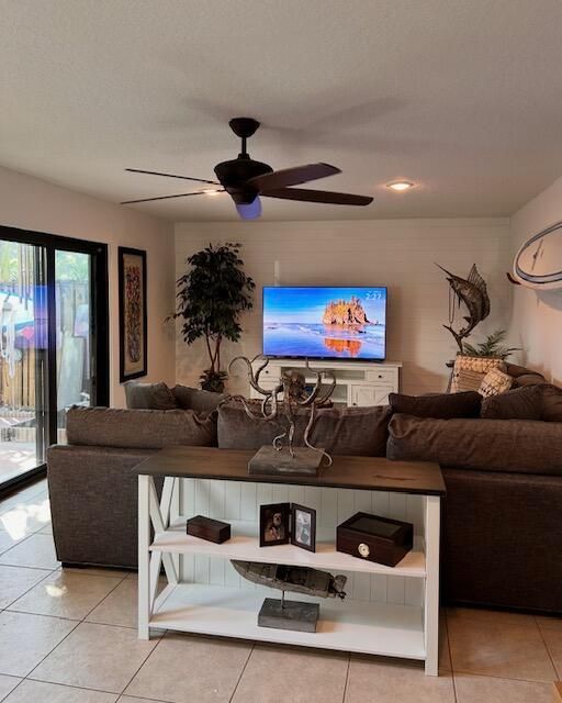 For Rent: $8,500 (2 beds, 2 baths, 1708 Square Feet)