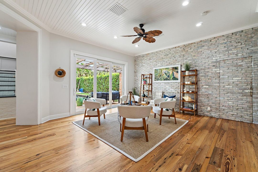 Active With Contract: $1,850,000 (5 beds, 4 baths, 3642 Square Feet)