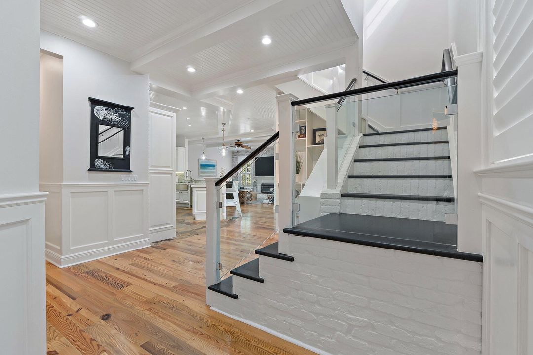 Active With Contract: $1,850,000 (5 beds, 4 baths, 3642 Square Feet)