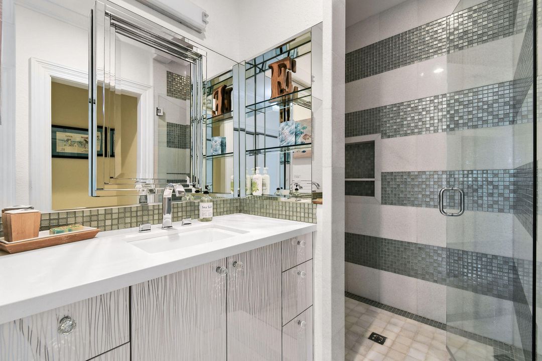 Active With Contract: $1,850,000 (5 beds, 4 baths, 3642 Square Feet)