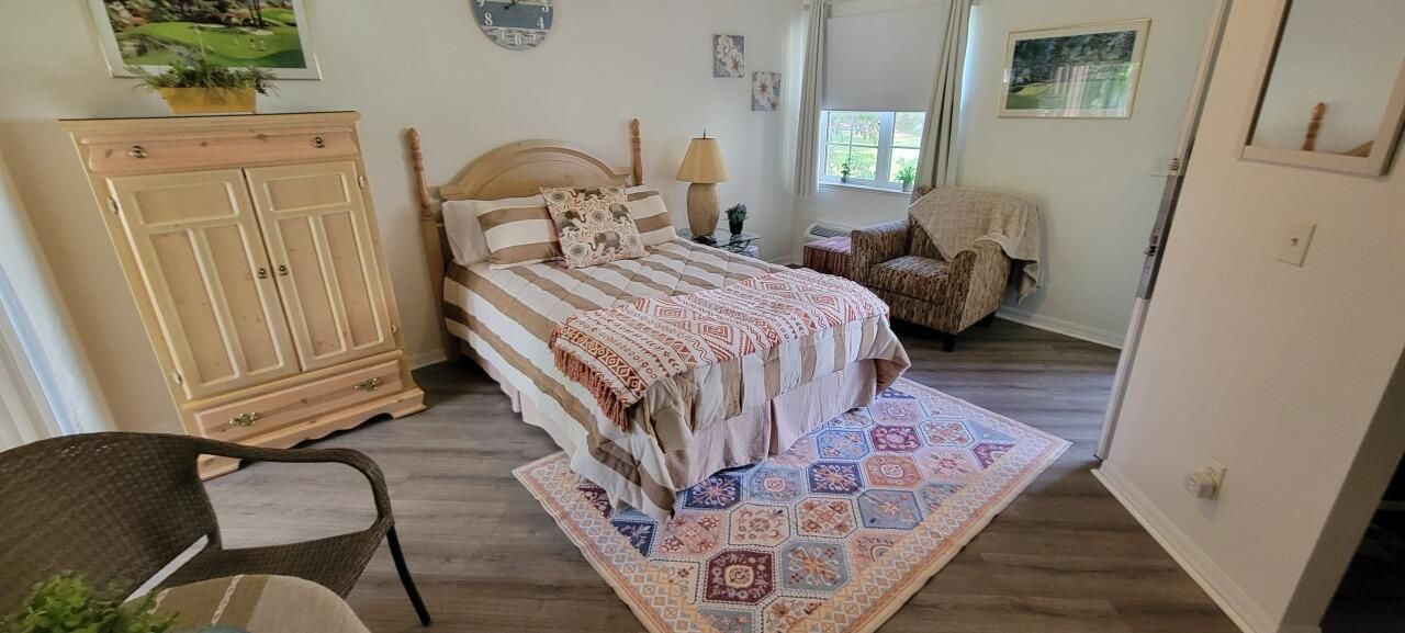 Recently Rented: $1,295 (1 beds, 1 baths, 400 Square Feet)