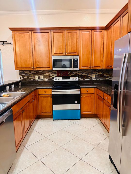 For Sale: $498,000 (4 beds, 2 baths, 1722 Square Feet)