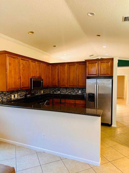 For Sale: $498,000 (4 beds, 2 baths, 1722 Square Feet)