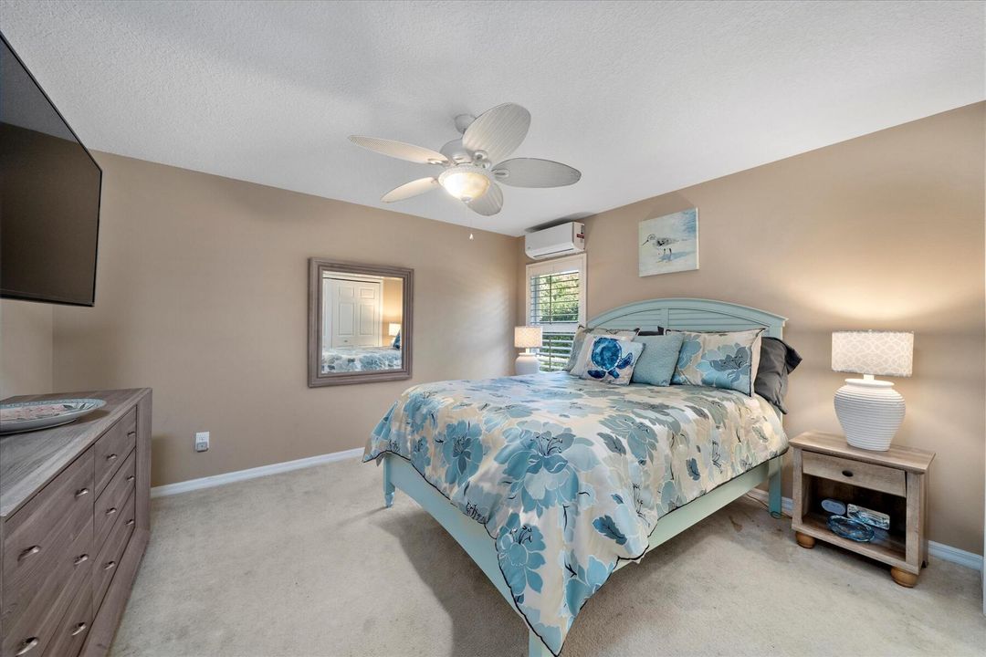 For Sale: $1,240,000 (4 beds, 3 baths, 3853 Square Feet)