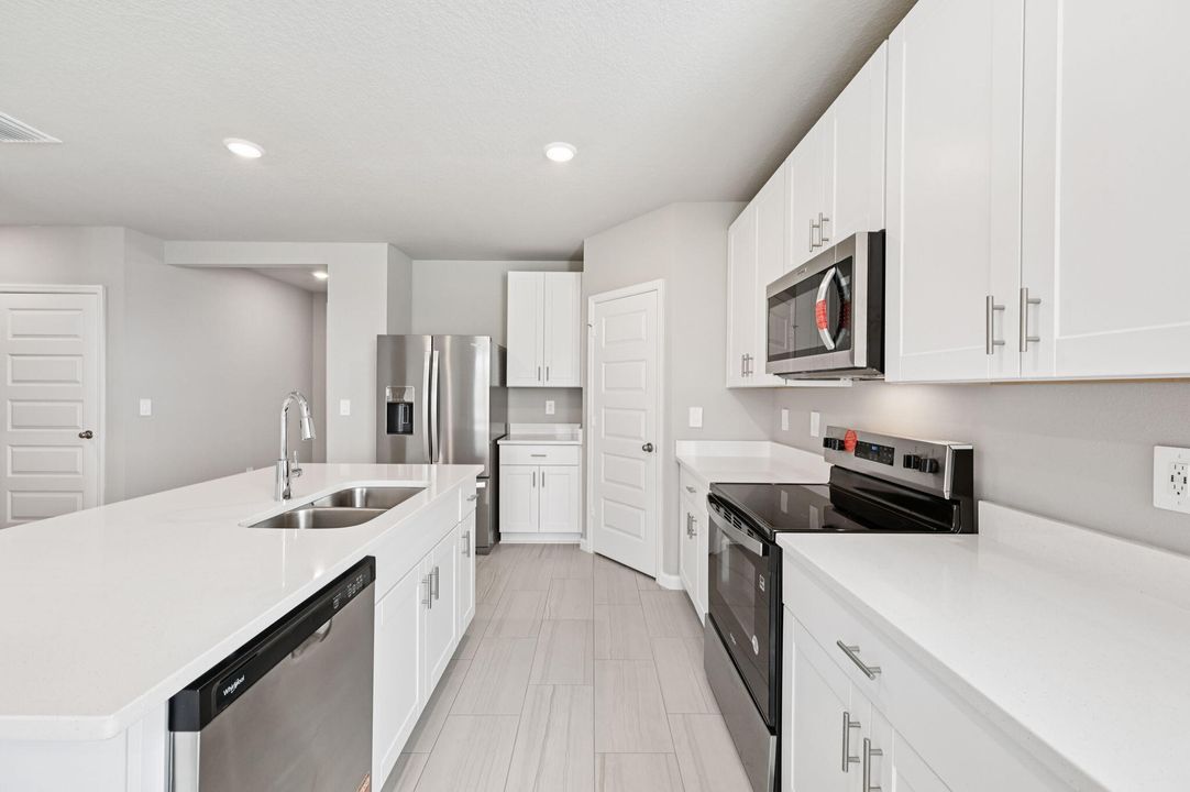 For Sale: $349,990 (3 beds, 2 baths, 1695 Square Feet)