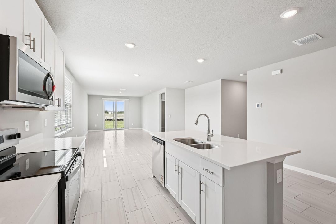 For Sale: $349,990 (3 beds, 2 baths, 1695 Square Feet)