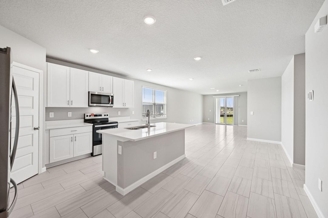 For Sale: $349,990 (3 beds, 2 baths, 1695 Square Feet)