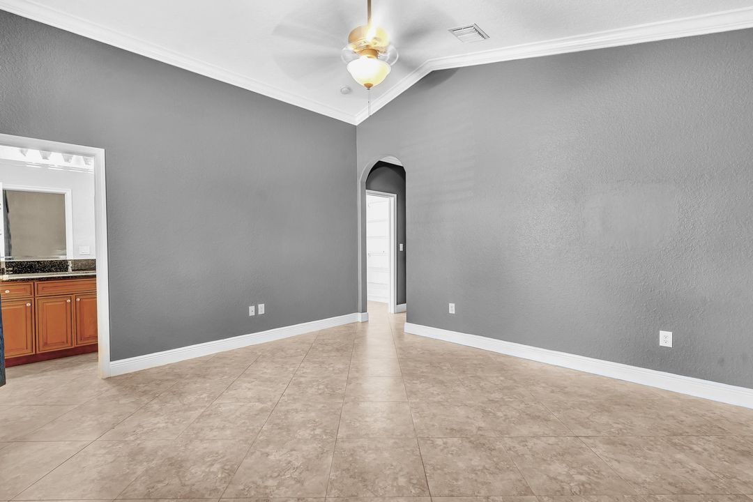 For Sale: $395,000 (3 beds, 2 baths, 1408 Square Feet)