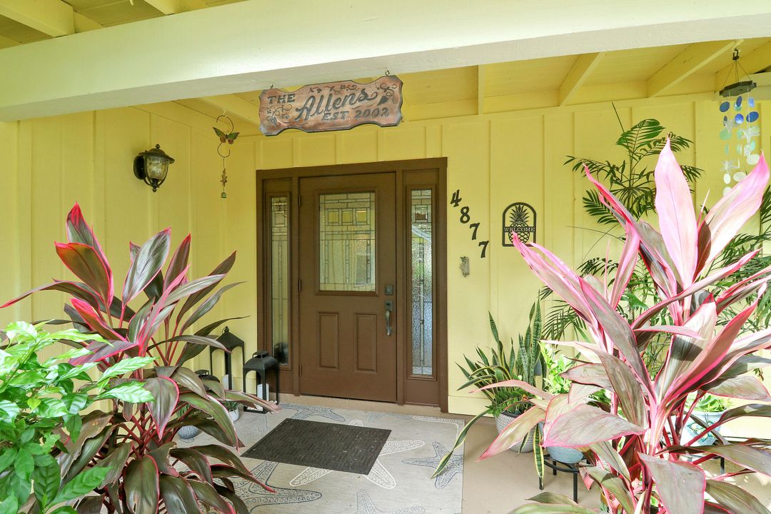 For Sale: $1,250,000 (3 beds, 2 baths, 2432 Square Feet)