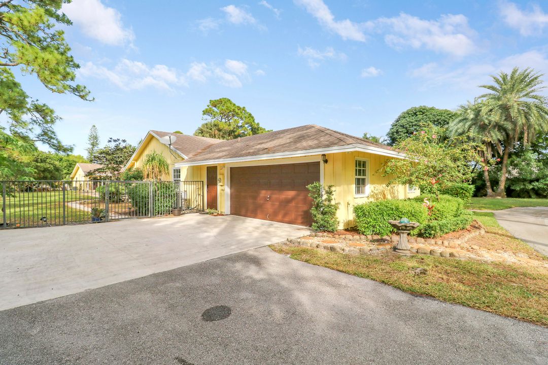 For Sale: $1,250,000 (3 beds, 2 baths, 2432 Square Feet)