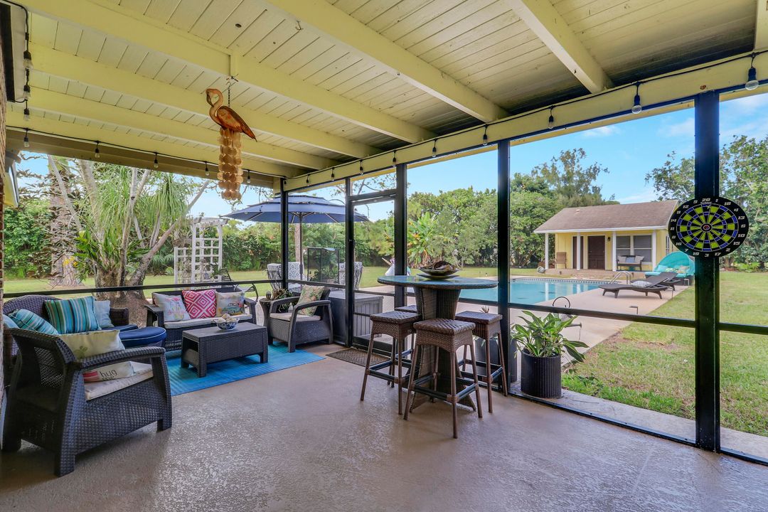 For Sale: $1,250,000 (3 beds, 2 baths, 2432 Square Feet)