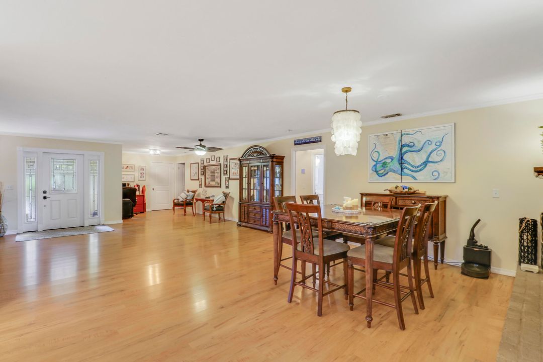 For Sale: $1,250,000 (3 beds, 2 baths, 2432 Square Feet)