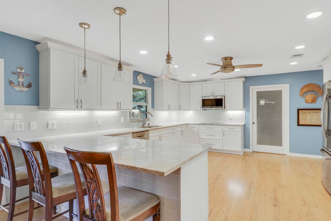 For Sale: $1,250,000 (3 beds, 2 baths, 2432 Square Feet)