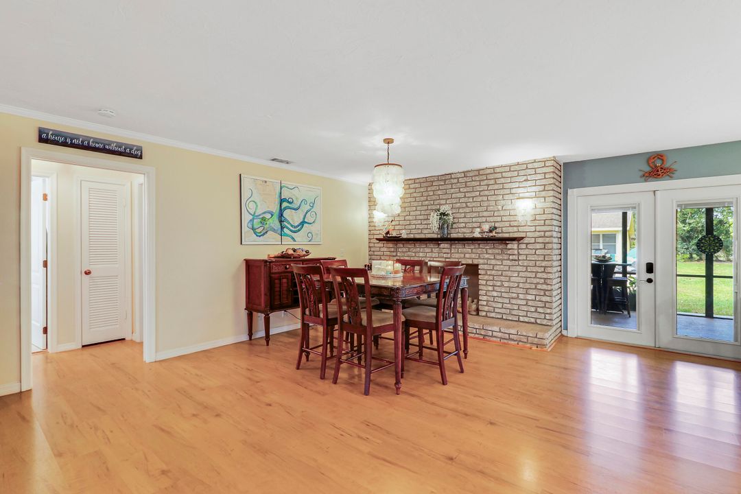 For Sale: $1,250,000 (3 beds, 2 baths, 2432 Square Feet)