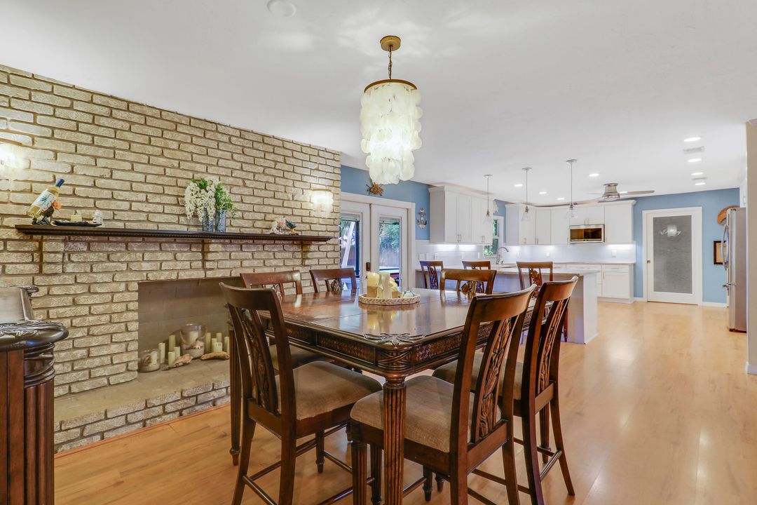 For Sale: $1,250,000 (3 beds, 2 baths, 2432 Square Feet)