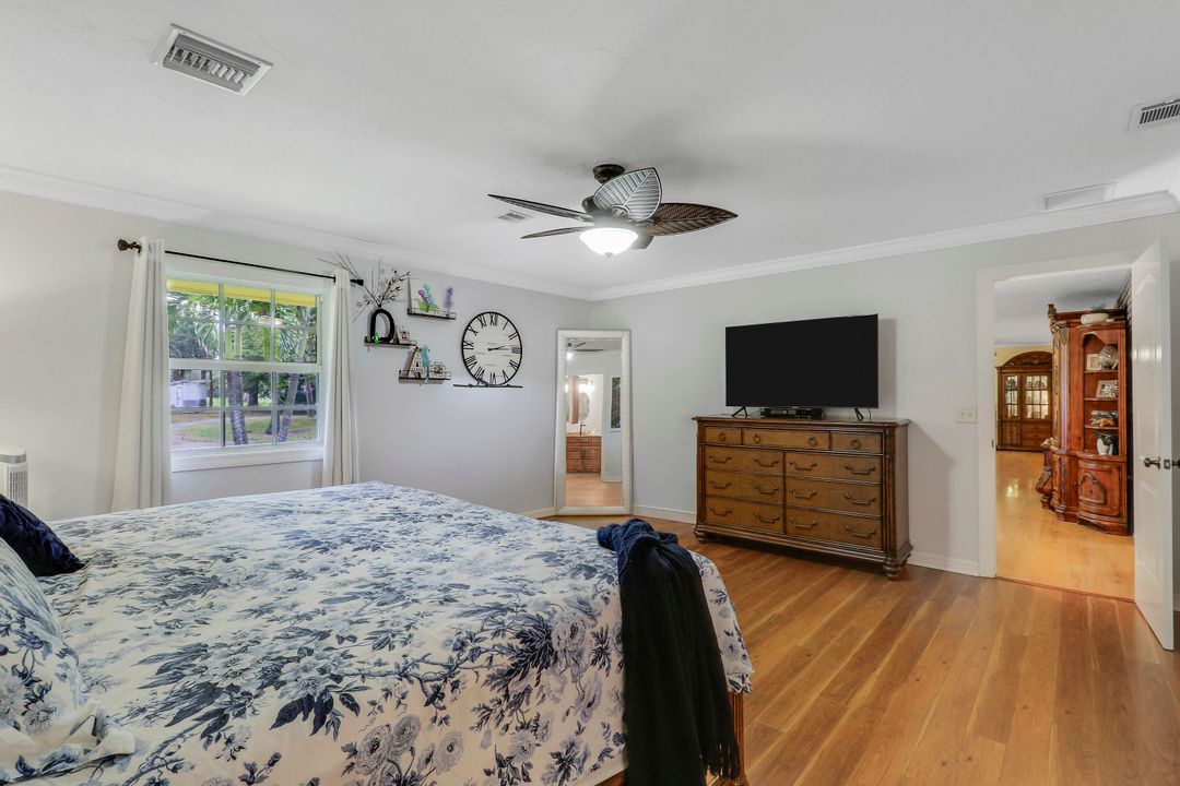 For Sale: $1,250,000 (3 beds, 2 baths, 2432 Square Feet)