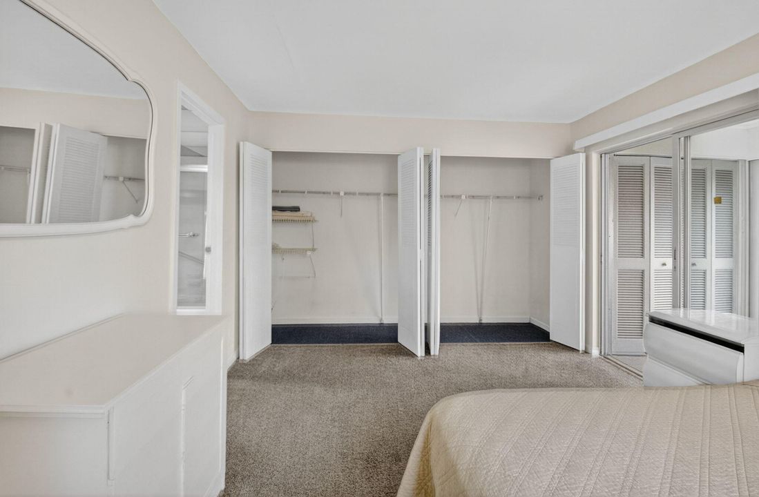 合同活跃: $1,425 (1 贝兹, 1 浴室, 720 平方英尺)