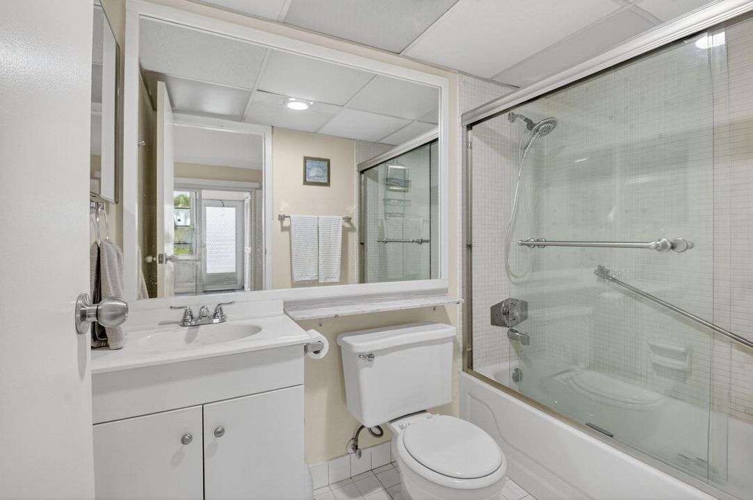 合同活跃: $1,425 (1 贝兹, 1 浴室, 720 平方英尺)