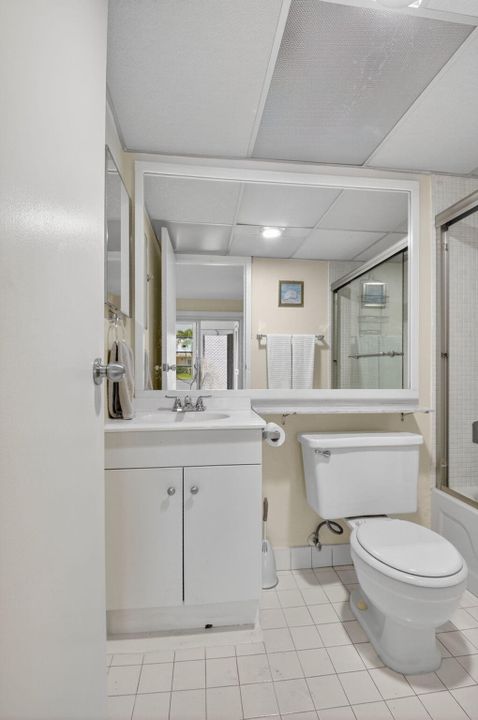 合同活跃: $1,425 (1 贝兹, 1 浴室, 720 平方英尺)