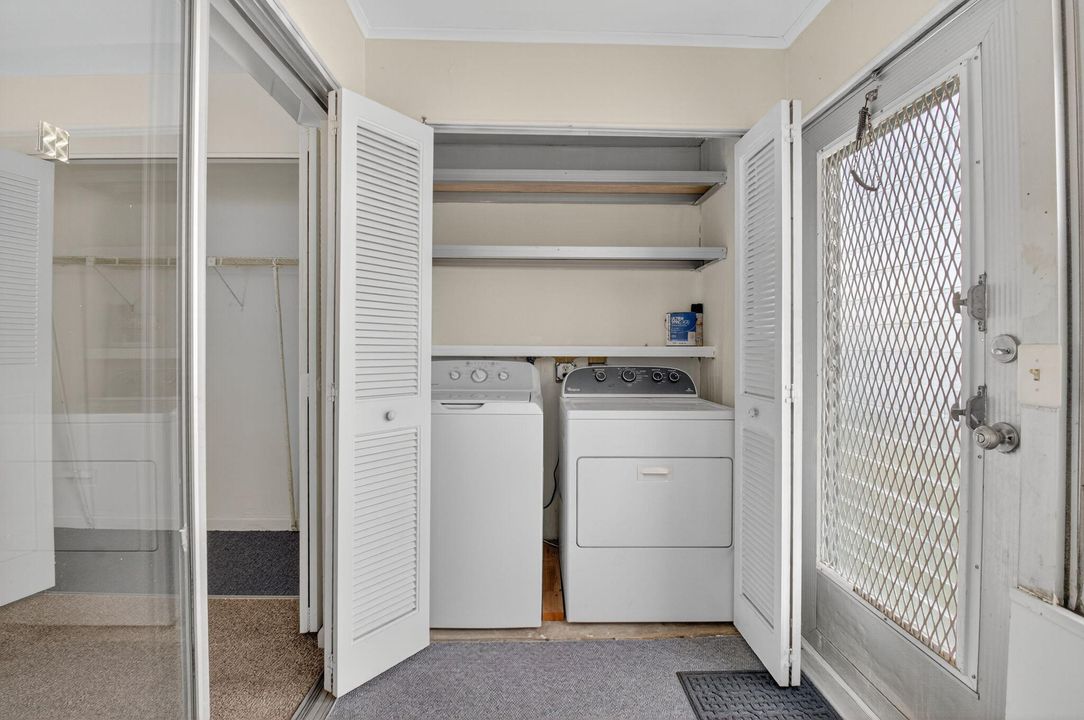 合同活跃: $1,425 (1 贝兹, 1 浴室, 720 平方英尺)